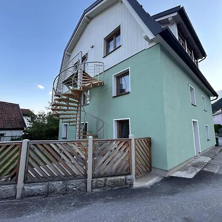 Апартаменты Panoramasuite Alpenhorizont Am Grimming Stainach
